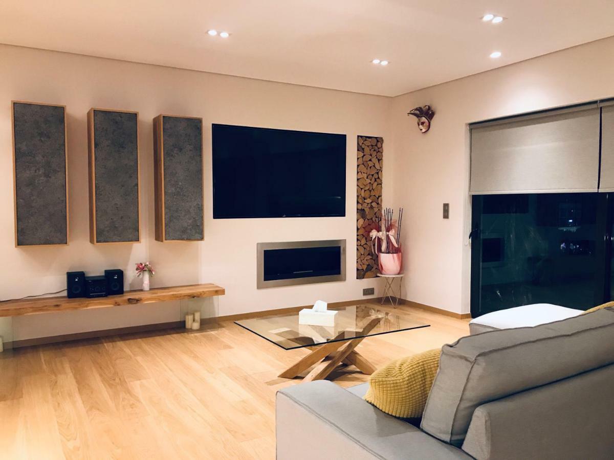 Luxury & Stylish Family Apartment Aten Exteriör bild
